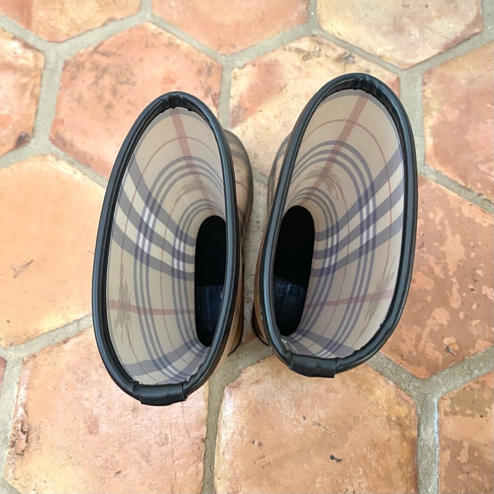 Burberry Nova Check Rain Boots - Picture 6 of 7